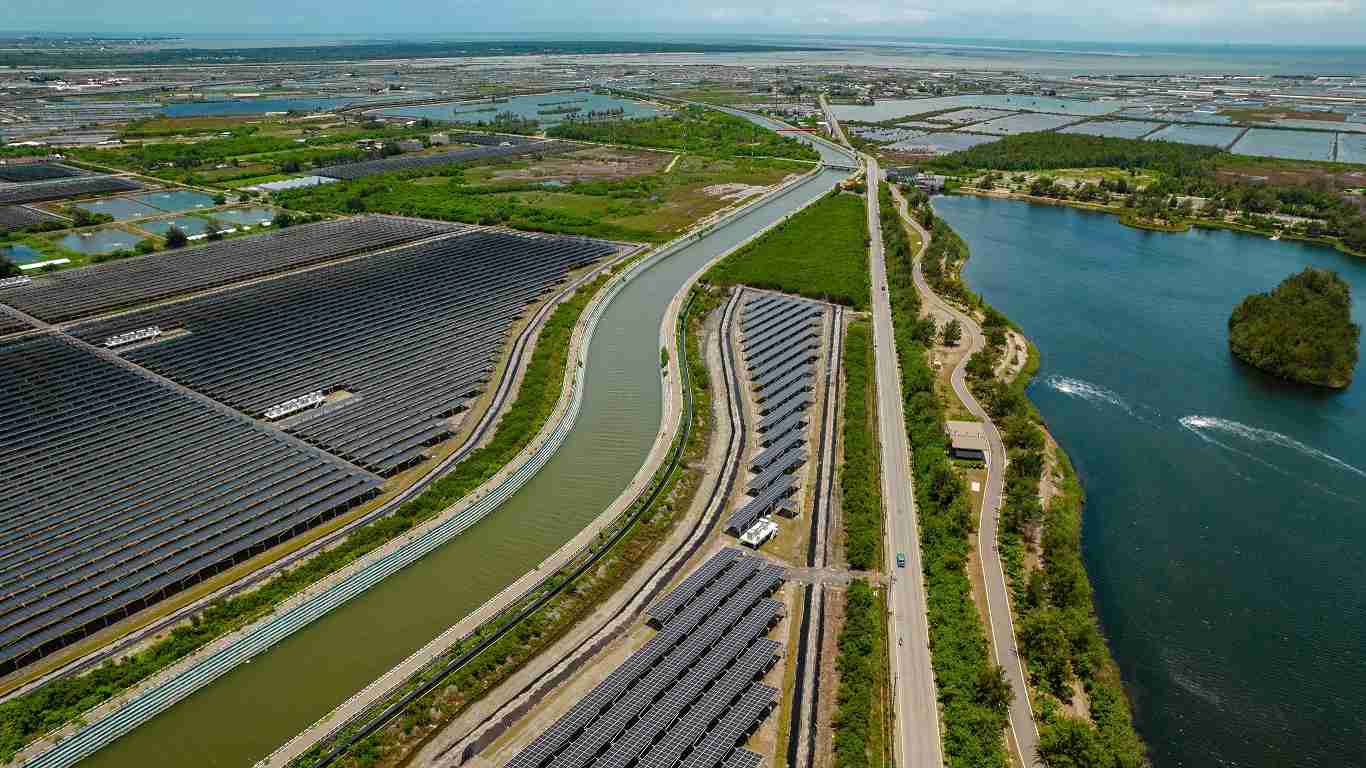 Wepay能源事业提供智慧能源管理、、太阳能监控管理、、全方位电厂建置及运维解决方案，，，并拥有管理超过6000案场的经验